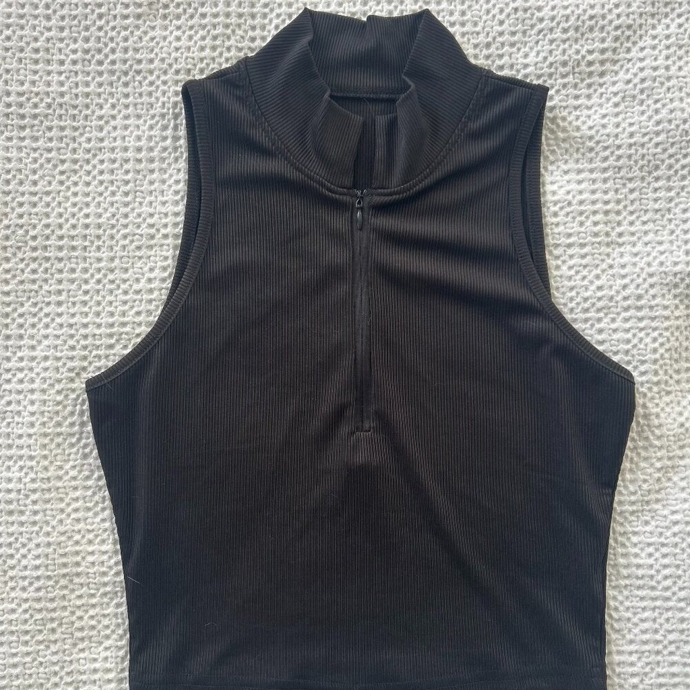 SHEIN slvls ribbed zip up top